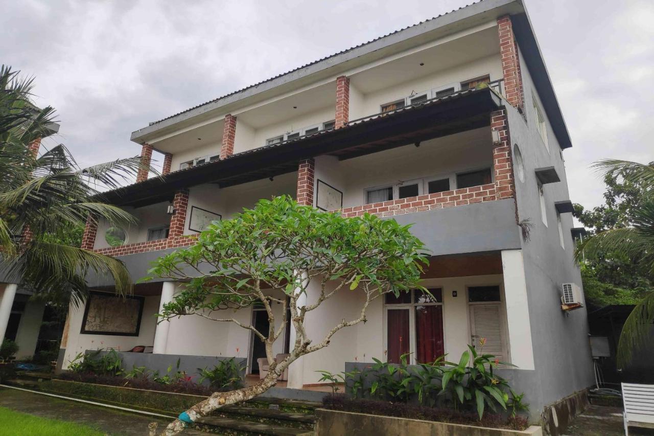 Pecatu Guesthouse ウルワツ エクステリア 写真