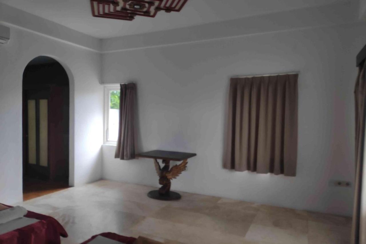 Pecatu Guesthouse ウルワツ エクステリア 写真
